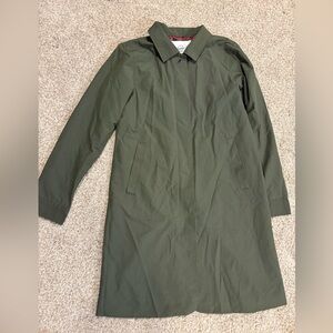 Herschel Rain Coat in Field Green, Women’s Size Small